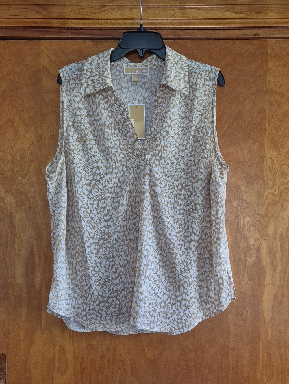 MICHAEL Michael Kors Women’s Plus 1X Cream & Tan Sleeveless Top